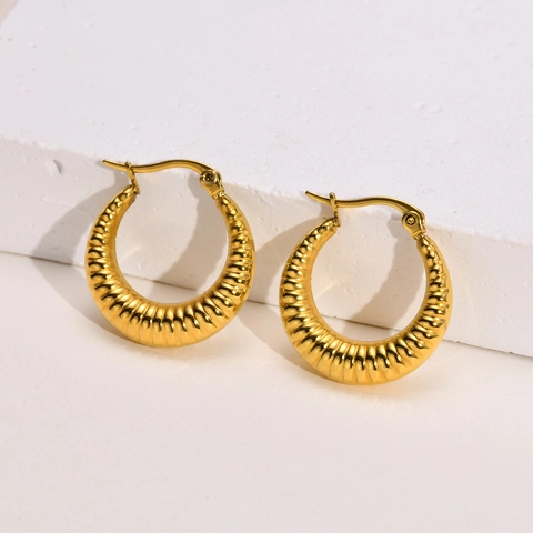 Vintage Gold Plated Stainless Steel Ribbed Hoop Earrings For Women Minimalist Croissant U-Shaped Geometric Earrings Jewelry