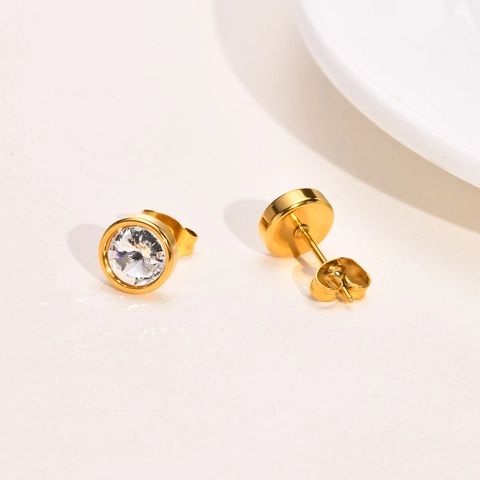 Orecchini A Lobo In Acciaio Inossidabile Placcato Oro Con Zirconia Cubica AAA Castone Rotondo Per Donna Classico
