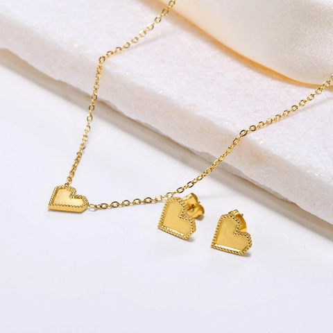 Orecchini e Collana a Cuore in Acciaio Inossidabile per Donna Placcato Oro Bordo Milgrain Orecchini a Lobo e Collana Ciondolo