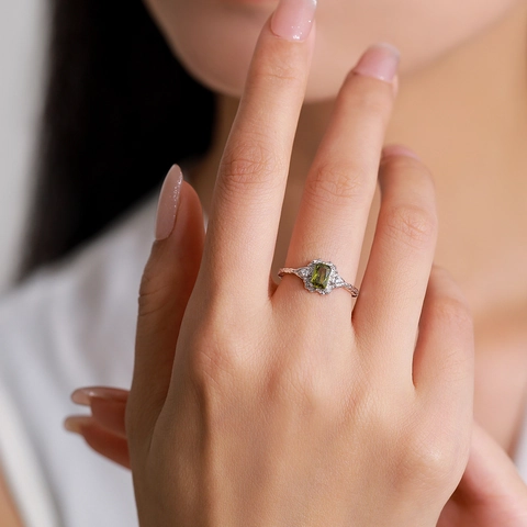 925 Sterlingsilber Olivgrün Rechteck Zirkonia Ring Für Damen Retro Geometrische Gedrehtes Band Edelstein Fingerring Schmuck