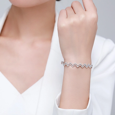 925 Sterling Zilveren Golf Zigzag Armband Voor Vrouwen Strass Pavé Open Manchet Mode Geometrische Sieraden Elegant Cadeau
