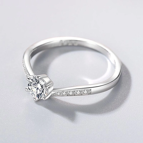 S925 Sterling Zilver Kroon Zes-Klauw Zirkonia Ring Voor Vrouwen Elegante Ronde Slijpvorm Gesimuleerde Diamant Mode Sieraden