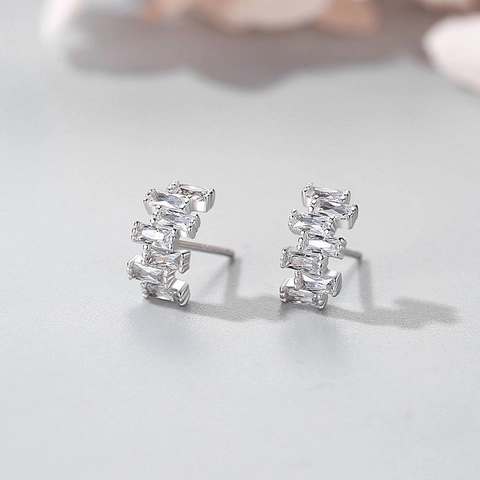 S925 Sterling Zilveren Geometrische Asymmetrische Oorknopjes Voor Dames Met Zirkonia Minimalistische Mode Sieraden