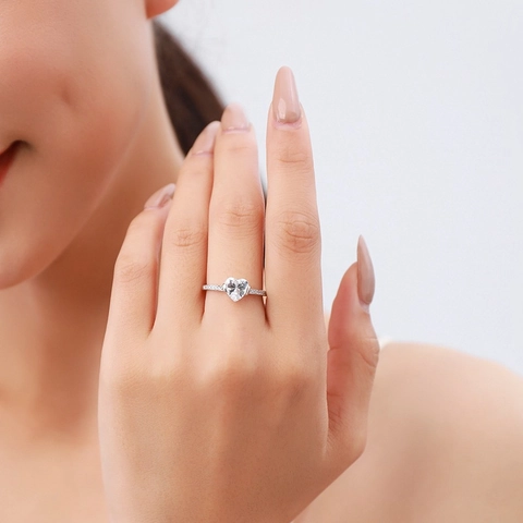 Luxury 925 Sterling Silver Heart Shaped Ring Elegant Rhinestone Inlaid Adjustable Wedding Band Finger Jewelry For Women