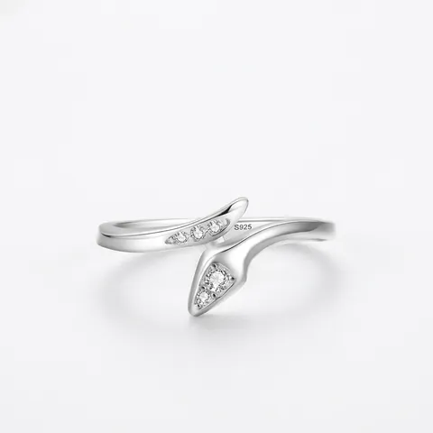 925 Sterling Silver Snake Ring For Women Elegant Micro Inlaid Zirconia Serpent Animal Shaped Ring Fashion Jewelry Gift