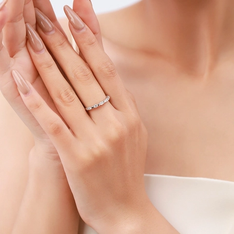 925 Sterling Silver Star Ring For Women Minimalist Micro Pave Rhinestone Finger Ring Sweet Star Design Fine Jewelry Gift