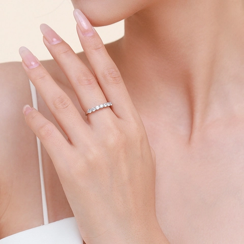 S925 Sterlingsilber Zirkonia Reihenring Für Damen Eleganter Minimalistischer Stapelbarer Fingerring Mode Schmuck Geschenk