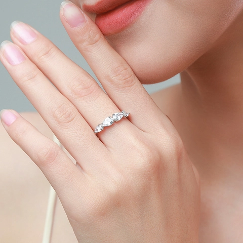925 Sterlingsilber Birnenschliff Zirkonia Ring Minimalistisch Wassertropfen Mehrsteinig Eingelegtes Hochzeitsband Damen Schmuck Geschenk