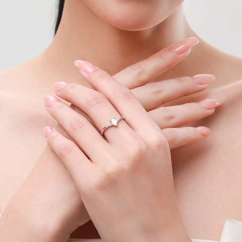 925 Sterling Silver Pear Cut Zirconia Water Drop Ring For Women Fashion V-Shaped Chevron Stackable Wedding Party Jewelry