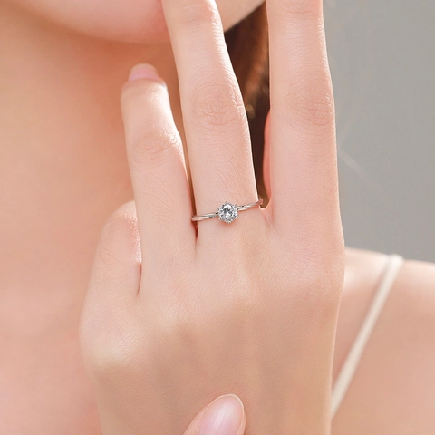 Anello in Argento Sterling 925 Con Zirconia a Sei Griffe Minimalista Treccia Gioiello Regalo per Donna Placcato Argento