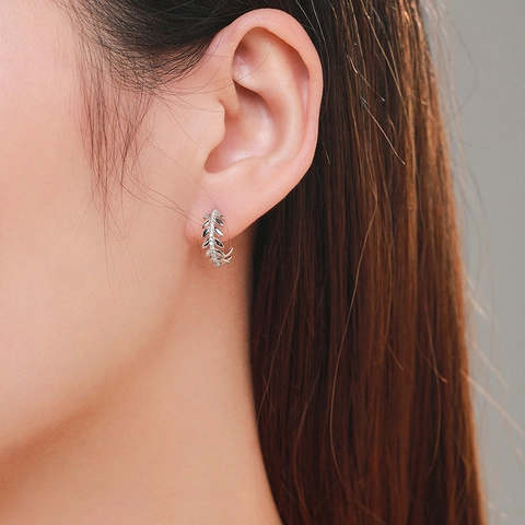Orecchini a Bottone a Foglia in Argento Sterling 925 Moda Lusso Leggero Intarsiati con Micro Strass Gioielli Botanici per Donna