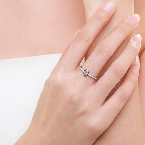 S925 Sterling Silver Water Drop Zirconia Ring For Women Simple Aesthetic Pear Cut Inlaid Zircon Ring Engagement Wedding Jewelry