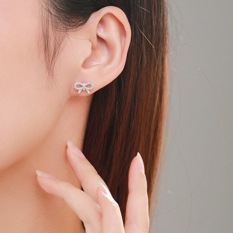 Orecchini A Lobo Con Fiocco In Argento Sterling 925 Micro Pavé Zirconia Scintillante Elegante Gioielli Da Donna