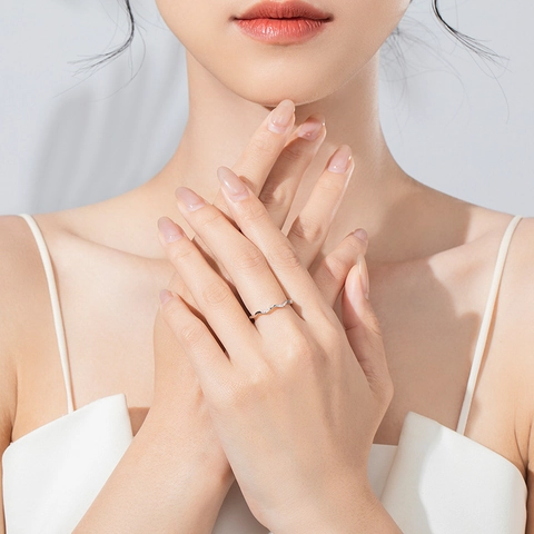 Minimalist 925 Sterling Silver Wave Shape Ring For Women INS Style Stackable Zirconia Inlaid Fashion Jewelry Band Ring