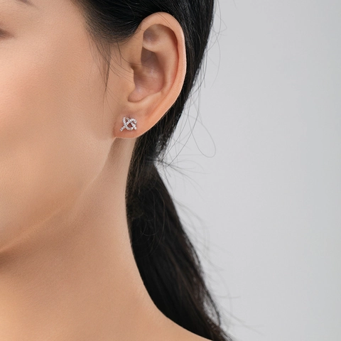 Boucles d'Oreilles Clous en Argent Sterling 925 en Forme de Cœur pour Femmes Luxe Micro Incrusté de Zirconia Noeud Croisé Bijoux
