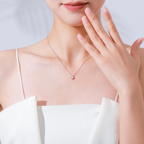 925 Sterling Silver Zirconia Necklace For Women Elegant Six-Prong Round CZ Pendant Necklace Minimalist Daily Jewelry Gift
