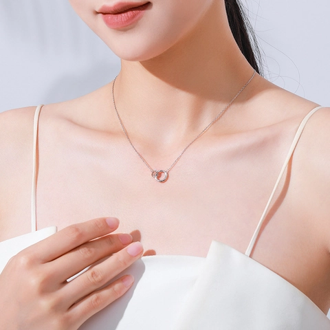 Collana con Pendente a Cerchio e Cuore Intrecciati in Argento Sterling 925 per Donna Zirconia Incastonata Elegante Gioielli Regalo