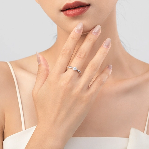 Elegante Anello in Argento Sterling S925 Con Zirconia da 1 Carato Per Donna Fascia Intrecciata Gioielli per Matrimonio e Fidanzamento