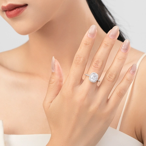 Elegant 925 Sterling Silver Cushion Cut Zirconia Halo Ring For Women Fashion Luxurious Pave Engagement Wedding Band Jewelry