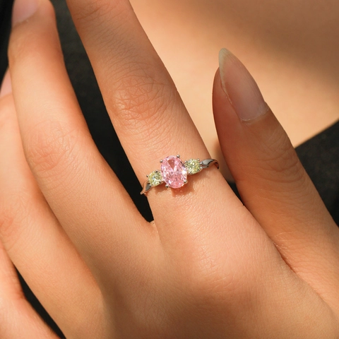 Anello in Argento Sterling 925 Con Zirconia Rosa a Tre Pietre per Donna Elegante Fascia a Torsione Gioiello Minimalista Regalo