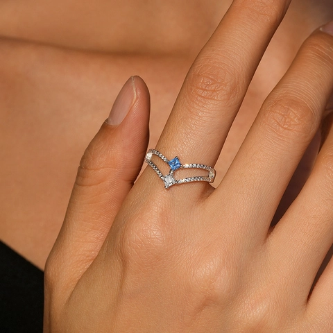 925 Sterling Silver Double Layer V Shape Ring For Women Sea Blue Zirconia Inlaid Elegant Glacier Water Drop Finger Ring