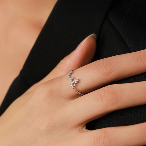 Anello a Catena Regolabile con Lettera Araba in Argento Sterling 925 per Donna Gioiello Minimalista con Zirconia Intarsiata