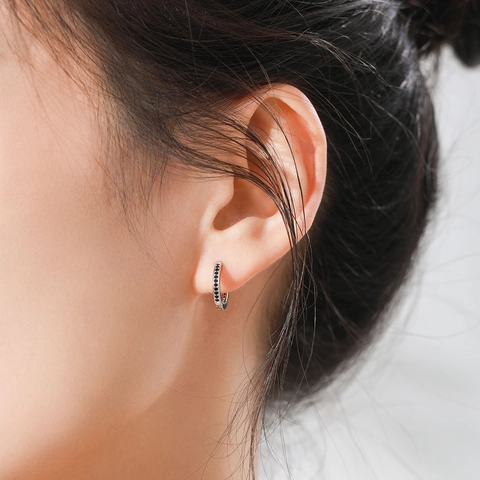 925 Sterlingsilber Geometrische Creolen Schwarze Zirkonia Eingelegte Huggie Ohrringe Für Damen Minimalistischer Schmuck
