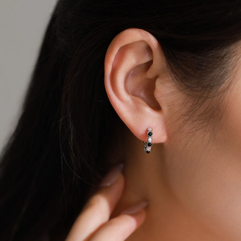 925 Sterling Silver Black White Zirconia Hoop Earrings For Women Punk Niche Design Cool Geometric Round Ear Jewelry Earrings