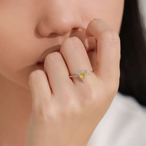 925 Sterling Silver Triangle Geometric Ring For Women Yellow Zirconia Minimalist Niche Design Light Luxury Hand Jewelry