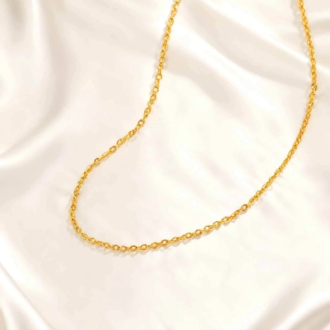 Modern Stainless Steel Embossed Flat Cross Chain Necklace For Women Gold Minimalist Fashion Commuter Daily Jewelry Accessory