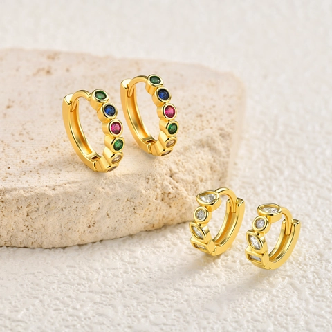 Pendientes de Aro Huggie de Cobre con Strass de Colores Estilo Coreano Bañados en Oro Geométricos de Gota Set para Mujer Joyería