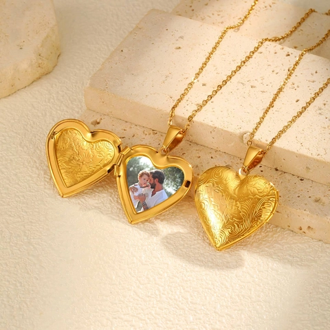 Stainless Steel Heart Locket Necklace For Women Openable Photo Pendant Engraved Floral Retro Jewelry Gift Gold Color