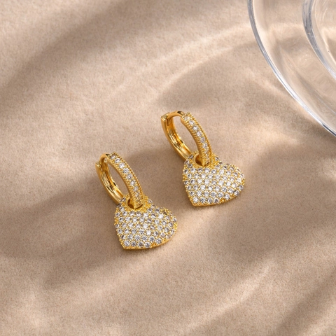 Mode Damen 18 Karat Vergoldet Messing Herz Creolen Full AAA Zirkonia Ohrhänger Elegante Herz Schmuck Geschenk