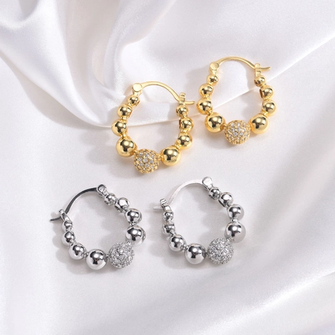 Orecchini a Cerchio a Forma di C con Perline alla Moda per Donna Rame Placcato Oro 18K Sfera di Zirconia Intarsiata Gioielli Eleganti