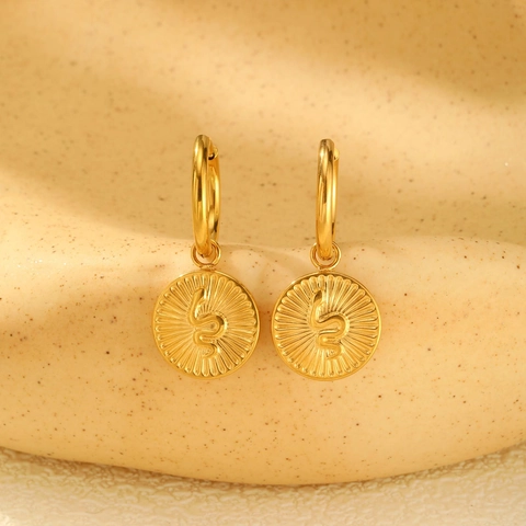 Orecchini a Cerchio Vintage in Ottone Placcato Oro 18K con Pendente a Moneta Rotonda e Motivo a Serpente per Donna Gioielli Retrò