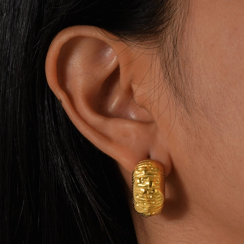 Orecchini a C Dorati con Texture Irregolare Alla Moda per Donna Orecchini a Cerchio Geometrici Minimalisti Placcati in Oro 18K