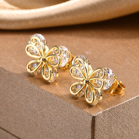 Boucles d'Oreilles Clous Papillon Élégantes en Cuivre Plaqué Or Avec AAA Zirconia Tige en Argent Sterling 925 Bijoux de Mode Femme Cadeau