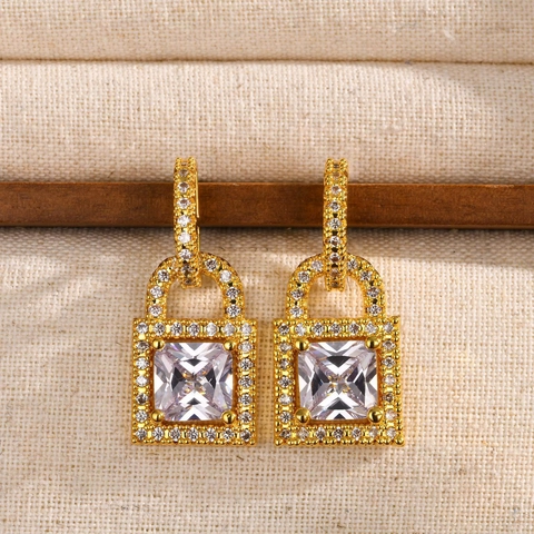 Orecchini a Pendente a Lucchetto in Ottone Placcato Oro per Donna Lussuosi Orecchini a Lucchetto con Zirconia Quadrata e Strass Pavé