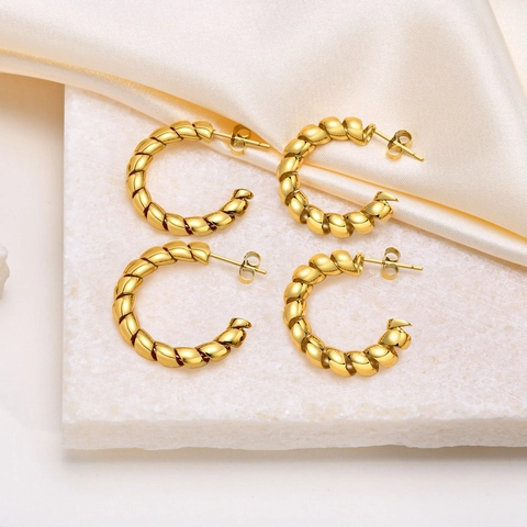 Orecchini a Cerchio in Ottone Placcato Oro 18K a Spirale Twist per Donna Perno in Acciaio Inossidabile Cerchio Geometrico a C