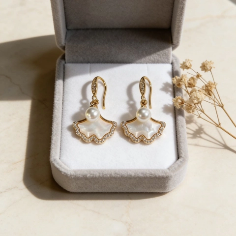 Elegant Ginkgo Leaf Mother Of Pearl Artificial Pearl Pendant Earrings Gold Plated Copper Rhinestone Vintage Fashion Jewelry