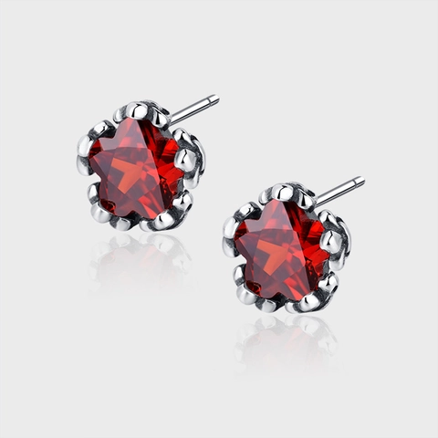 Vintage 925 Sterling Silver Red Zirconia Five Pointed Star Stud Earrings For Women High End Temperament Ins Jewelry Gift