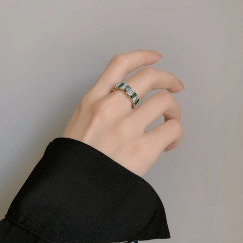 925 Sterlingsilber Smaragdgrün Weiß Zirkonia Pave Offener Ring Verstellbar Nischendesign Mode Schmuck Für Damen