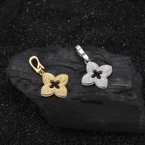 925 Sterling Silver Four Leaf Clover Pendant For Women Men Vintage Scrollwork Pattern Hollow Flower Charm Retro Fashion Jewelry Gift