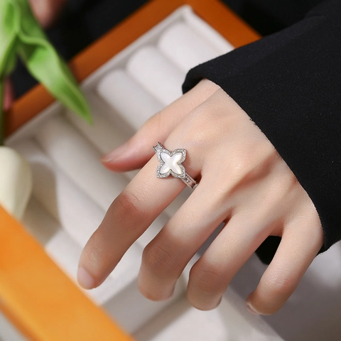 S925 Sterling Zilver Klavertje Vier Open Ring Voor Dames Witte Parelmoer Inleg Vintage Verstelbare Bloem Sieraden