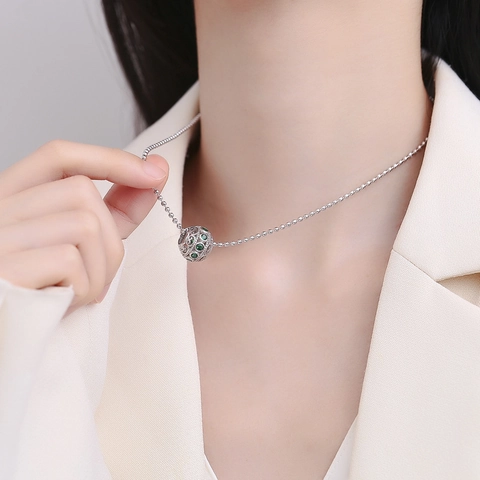 Vintage Μενταγιόν Charm από Ασήμι 925 με Πράσινη Ζιρκόνια και Διάτρητο Μοτίβο Tang Grass για Γυναίκες Μόδα Κοσμήματα Δώρο