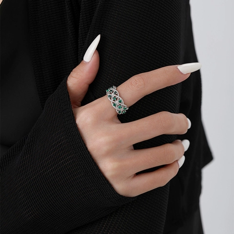 Vintage S925 Sterling Silver Hollow Vine Open Ring For Women Elegant Green Zirconia Inlaid Adjustable Finger Ring Jewelry