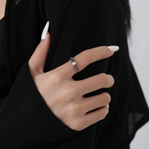925 Sterling Silver Vintage Ethnic Style Colorful Zirconia Open Ring Irregular Inlaid Decompression Rotating Finger Band Jewelry For Women
