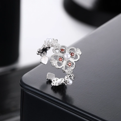 Anillo de Trébol de Plata de Ley 925 Vintage para Mujer Corazón Hueco Strass Perla Artificial Estilo Palacio Anillo Ajustable