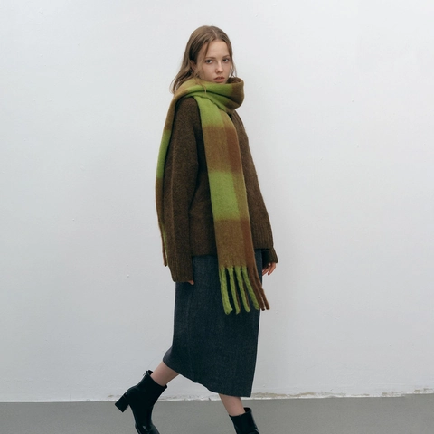 Écharpe à Carreaux Chaude d'Hiver pour Femmes Châle à Grille en Polyester Épaissi Écharpe Longue à Glands de Mode pour le Quotidien Extérieur