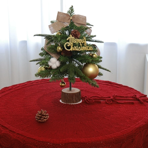 Gestrickte Weihnachtsbaumdecke Acryl Zopfmuster Rund Mit Rüschensaum Holzknopf Verschluss Für Weihnachtsfeier Dekoration